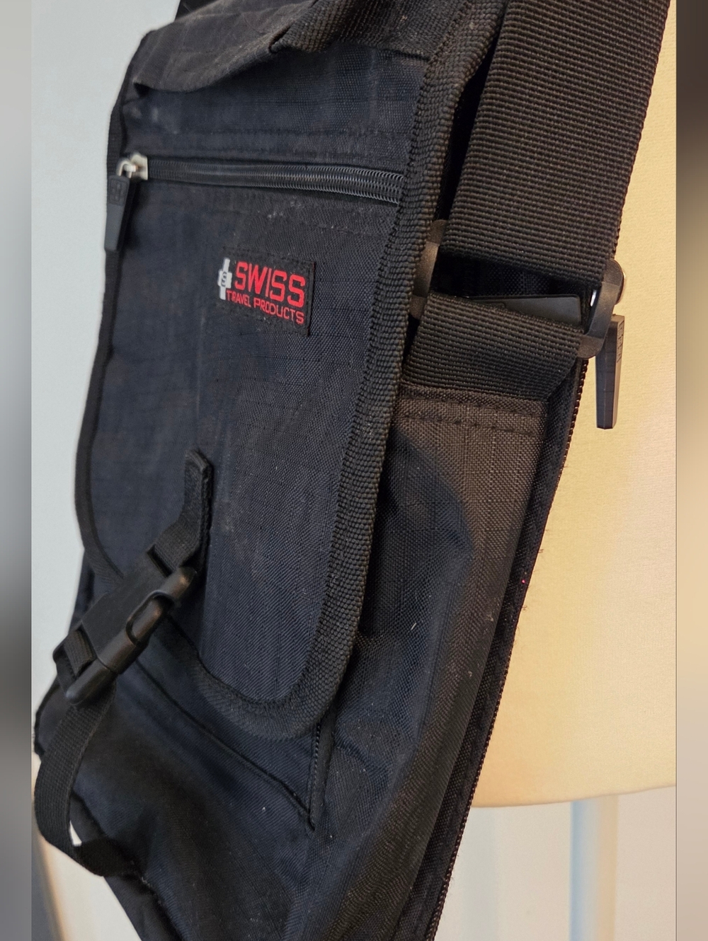 Black Crossbody Shoulder Bag - Picture 3 of 4